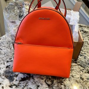 Michael Kors Sheila Backpack in Poppy